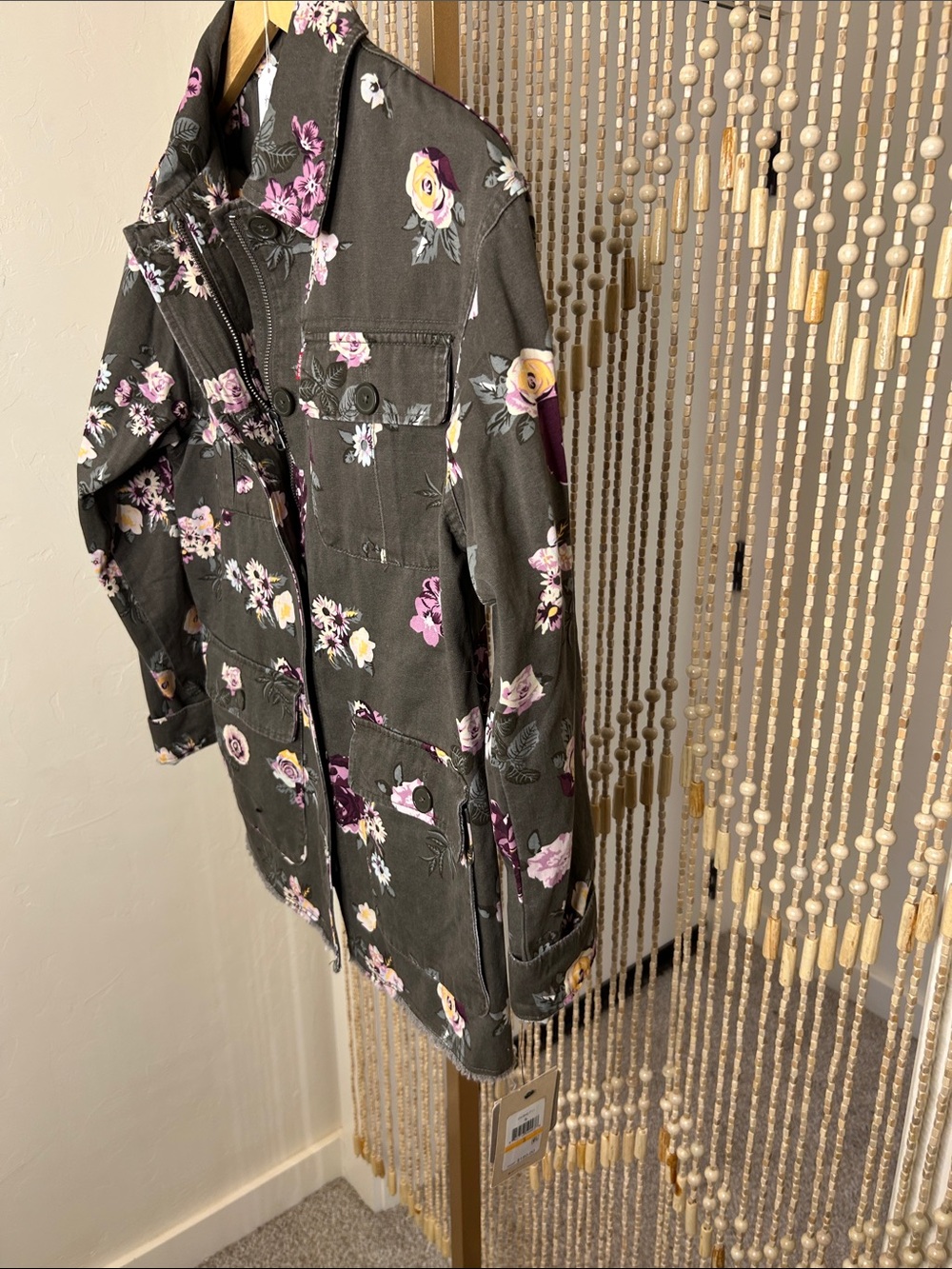 Levi’s Printed Field Floral Jacket Size S - Picture 6 of 9